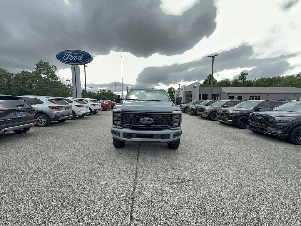New 2026 Glacier Gray Metallic Tri-Coat Ford F-250® Lariat® image 9