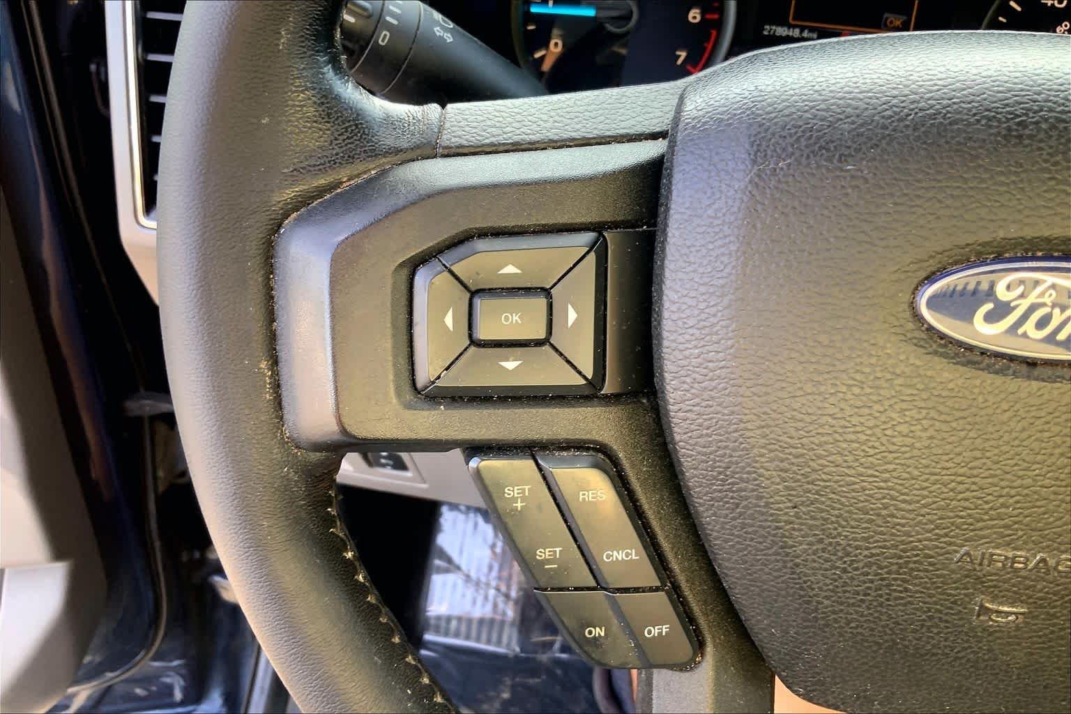 Used 2018 Blue Jeans Metallic Ford XLT image 21