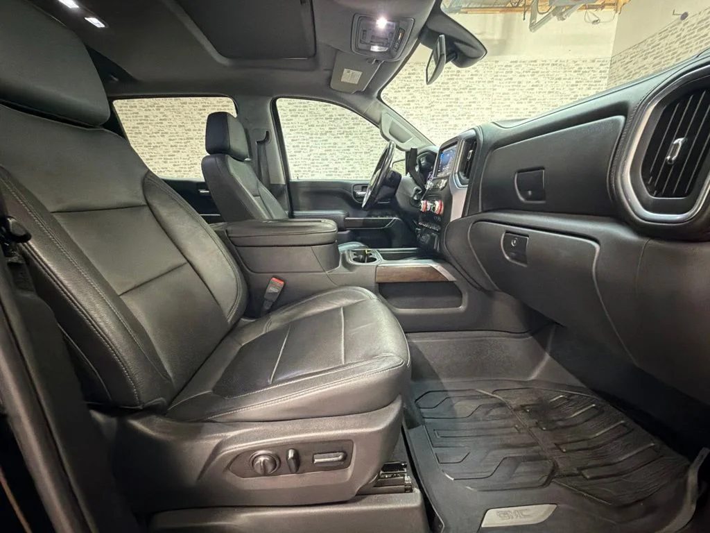 Used 2019 Onyx Black GMC SLT image 11