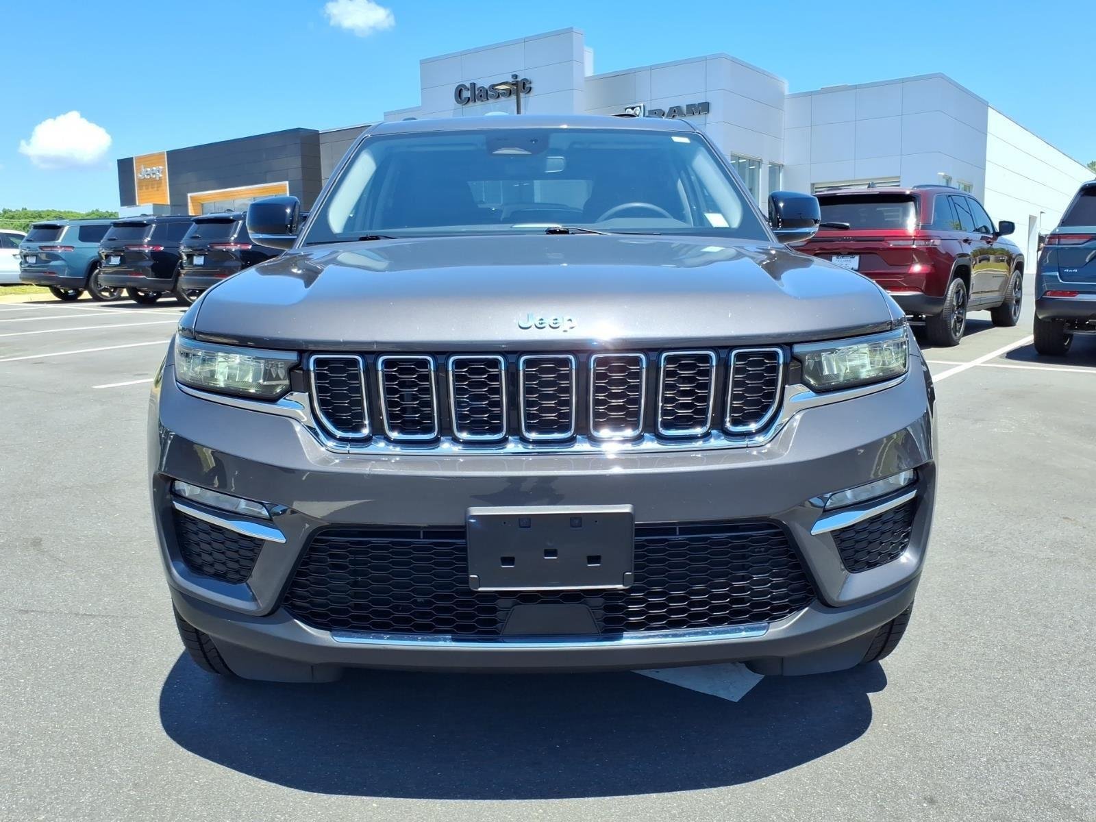 Used 2022 Baltic Gray Metallic Clearcoat Jeep BASE image 13
