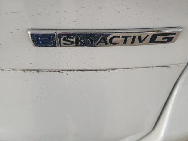 Used 2025 White Mazda 3.3 Turbo Select image 34