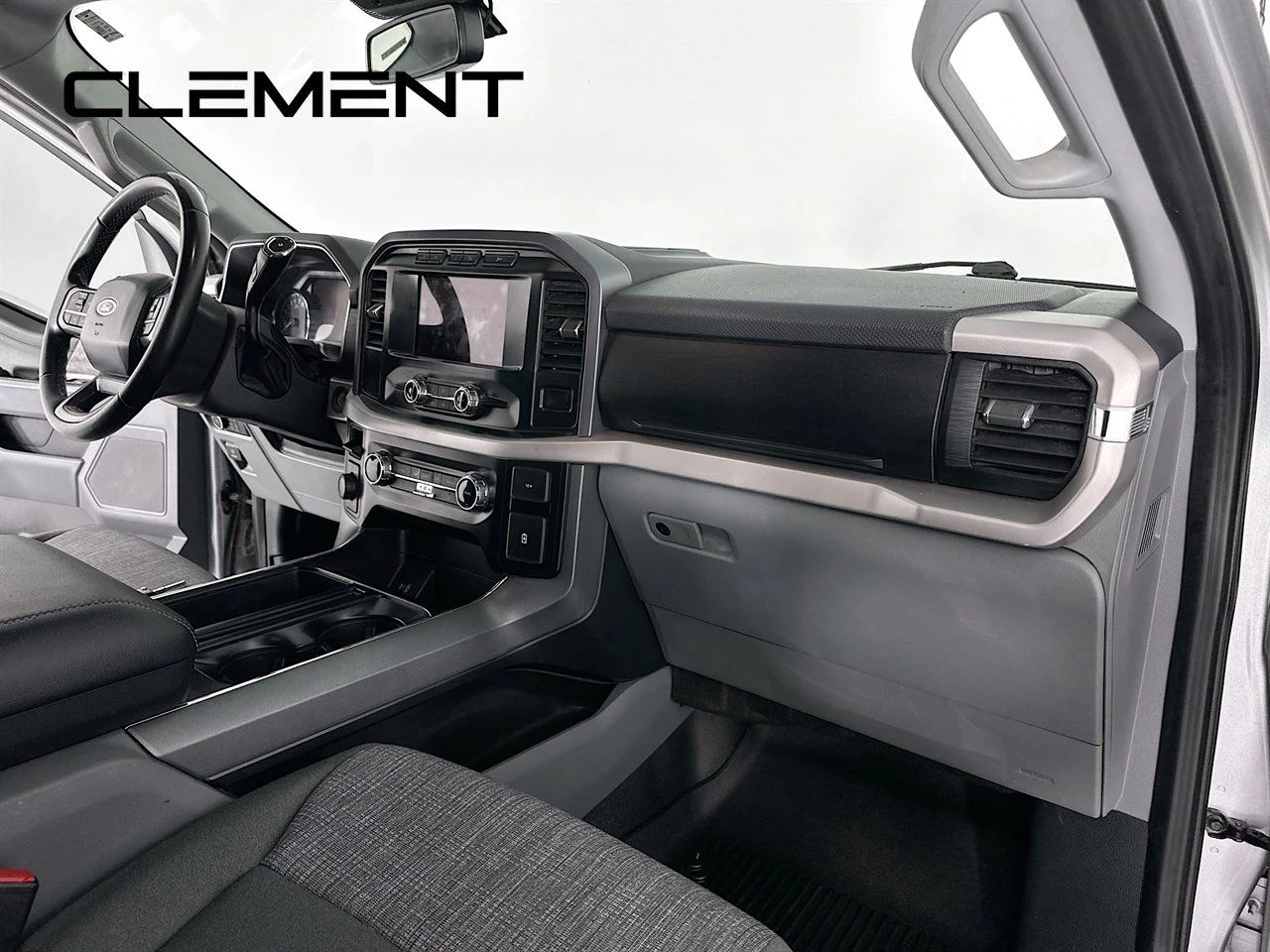 Used 2023 Silver Metallic Ford XLT image 32