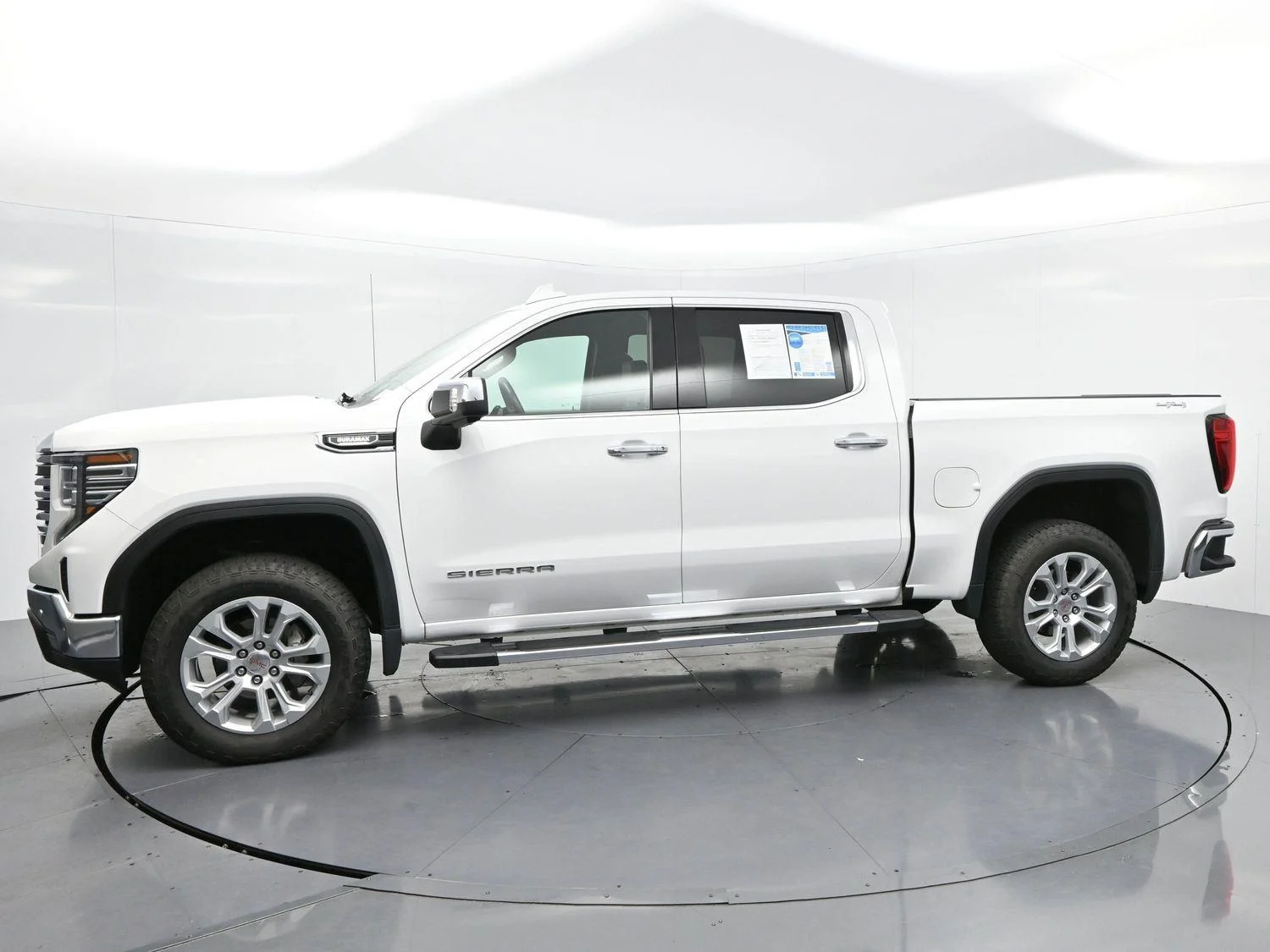 Used 2023 Summit White GMC SLT image 4