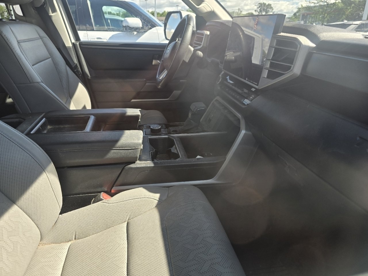 Used 2024 White Toyota SR5 image 15