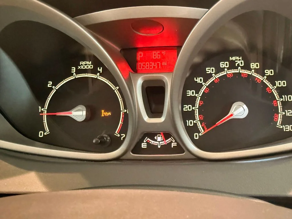 Used 2011 Green Ford SE image 10