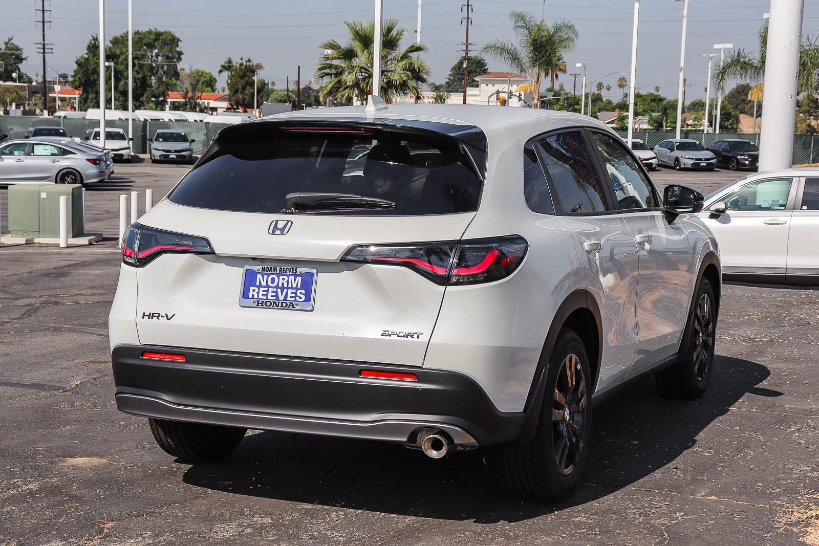 New 2027 Platinum White Pearl Honda Sport AWD CVT image 9