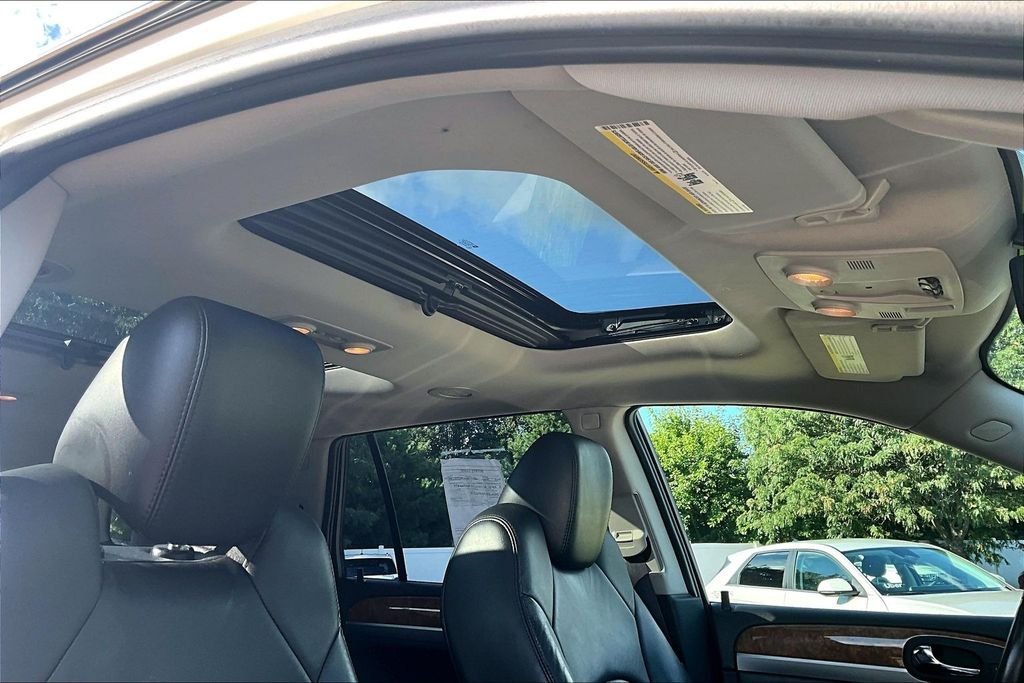 Used 2011 White Buick CXL image 23