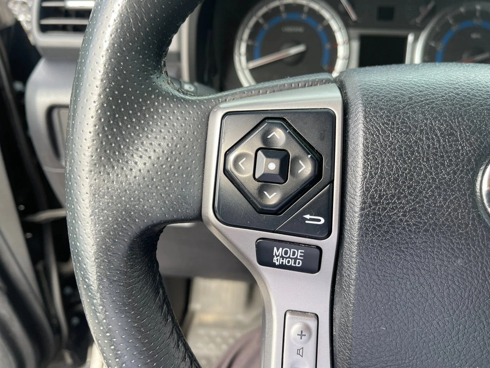 Used 2019 Black Toyota SR5 image 28
