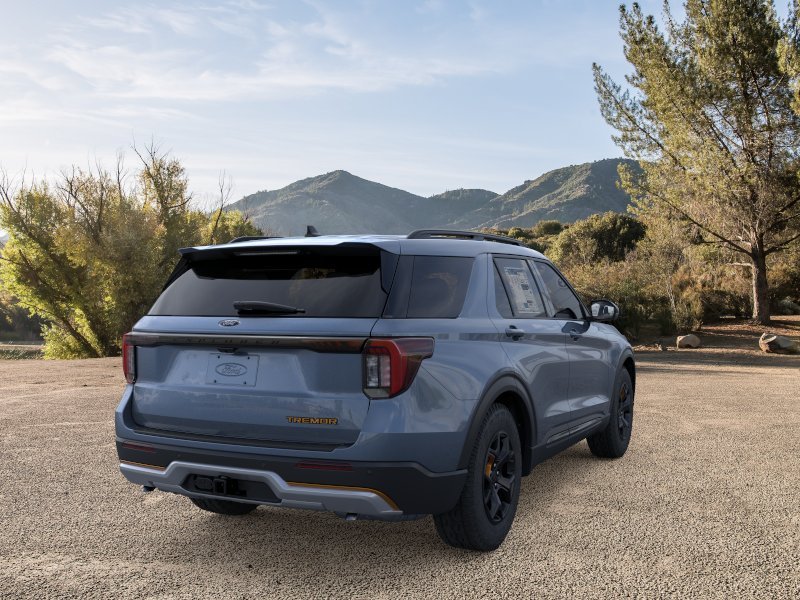 New 2026 Vapor Blue Metallic Ford Tremor® image 8