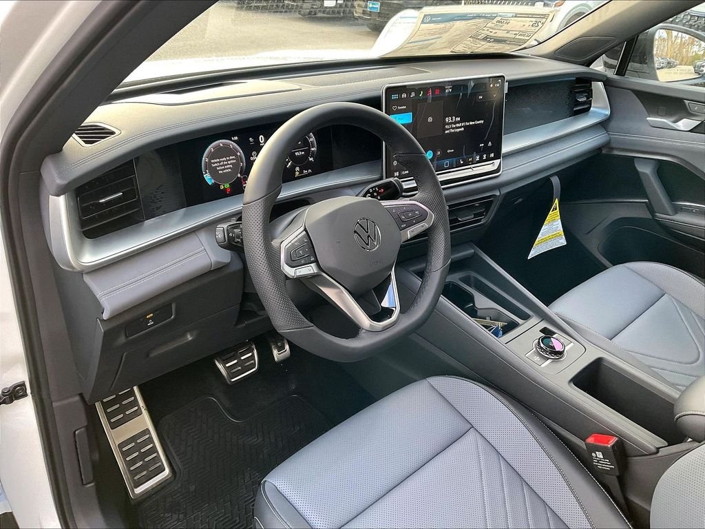 2026 Volkswagen Tiguan SE R-LINE BLACK - Photo 9
