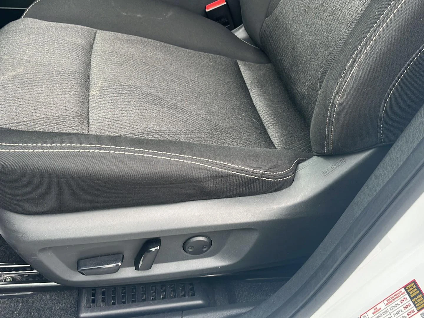 Used 2024 Everest White Pearl Nissan SV image 20