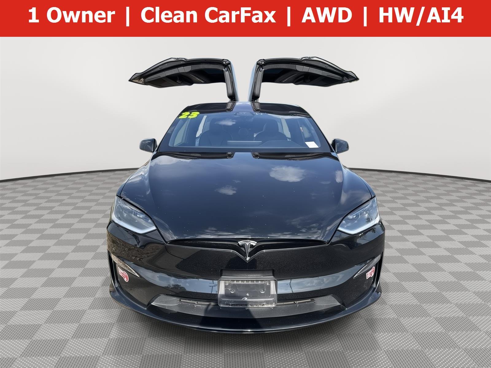 2023 Tesla Model X Long Range's photo