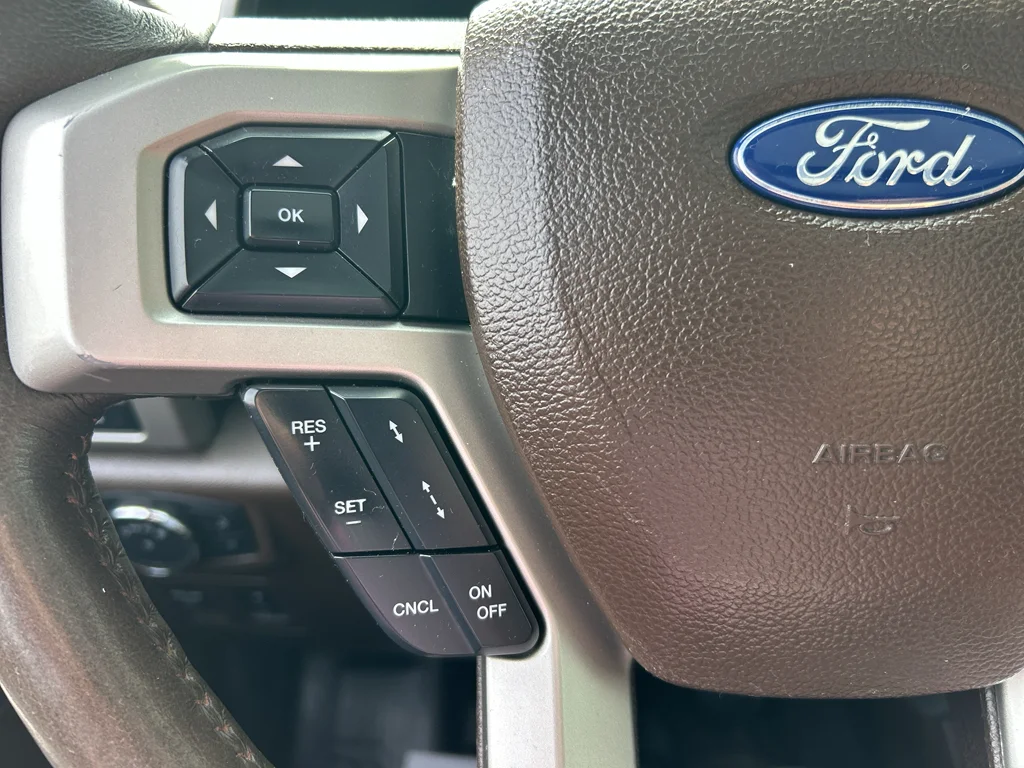 Used 2020 Agate Black Metallic Ford King Ranch image 11