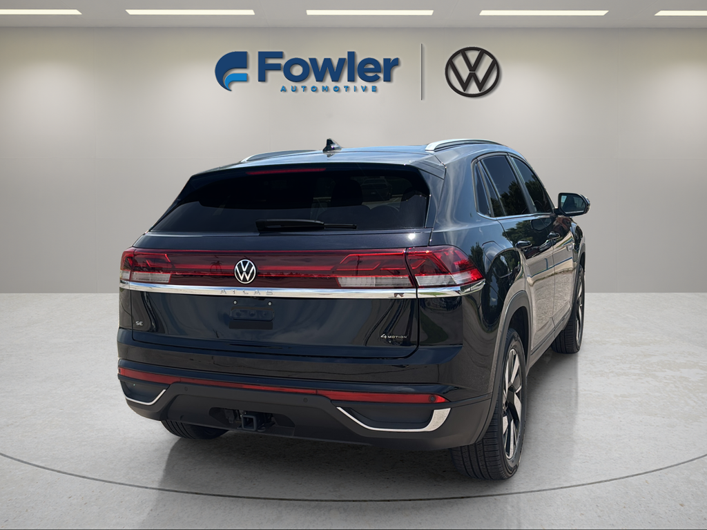 New 2026 Black Volkswagen 2.0T SE w/Technology image 6