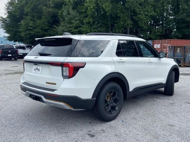 New 2026 White Ford Tremor image 3