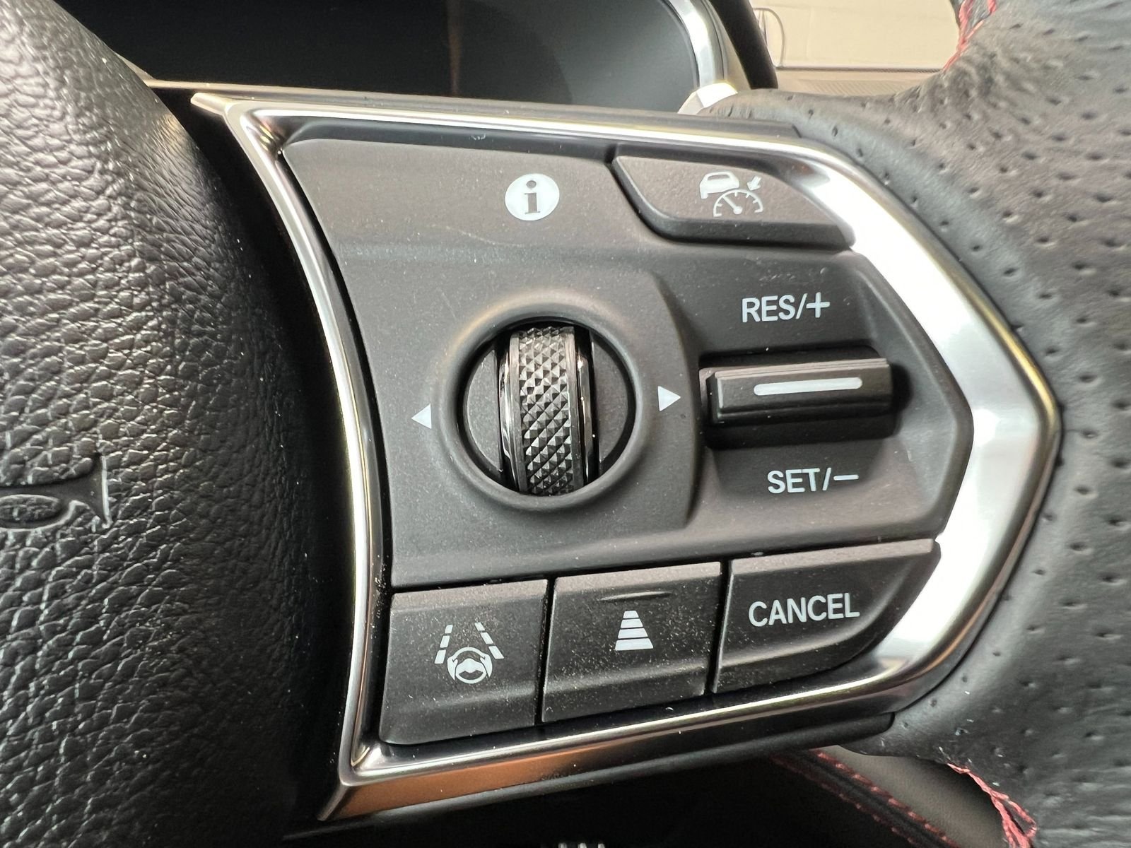 2026 Acura MDX A-Spec Package - Photo 18