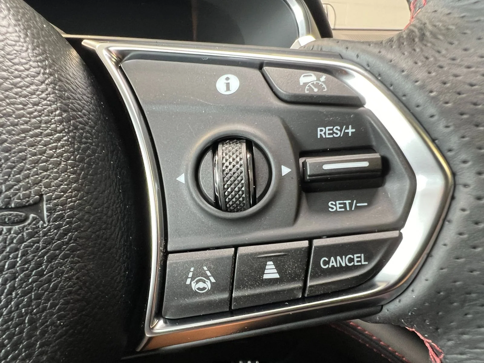 2026 Acura MDX A-Spec Package - Photo 18