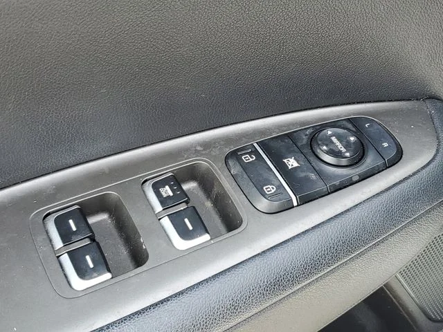 Used 2020 White Kia LX image 20
