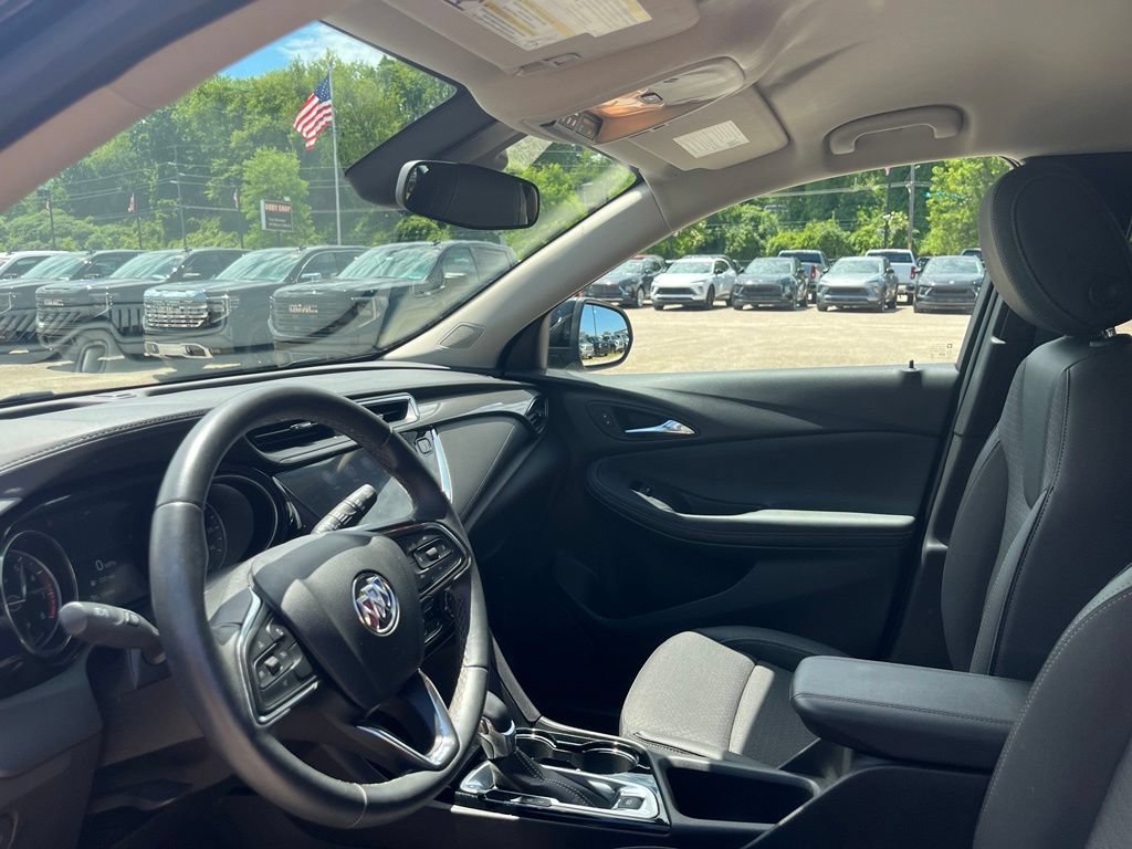 Used 2023 Ebony Twilight Metallic Buick Select image 18
