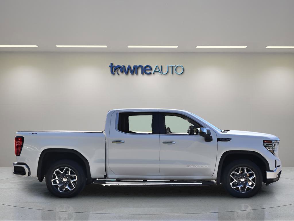 Used 2024 White Frost Tricoat GMC SLT image 8