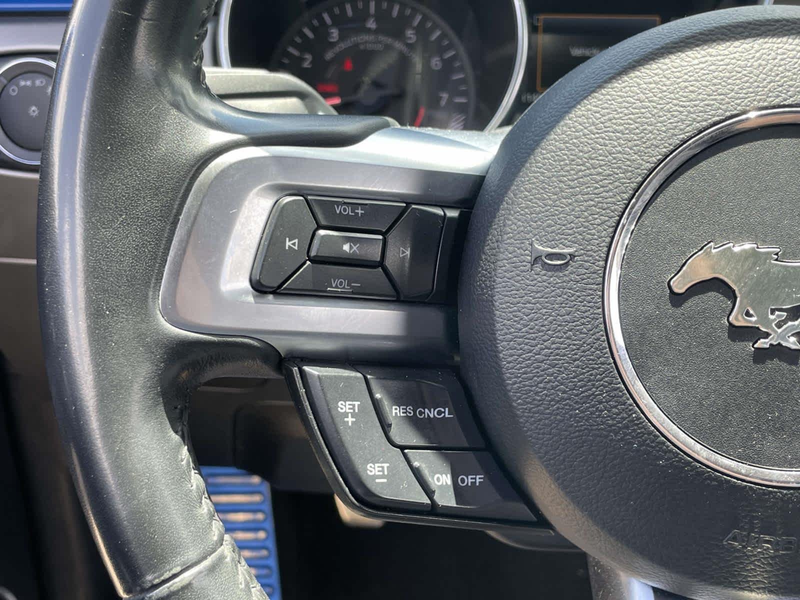 Used 2018 Lightning Blue Metallic Ford GT Premium image 35