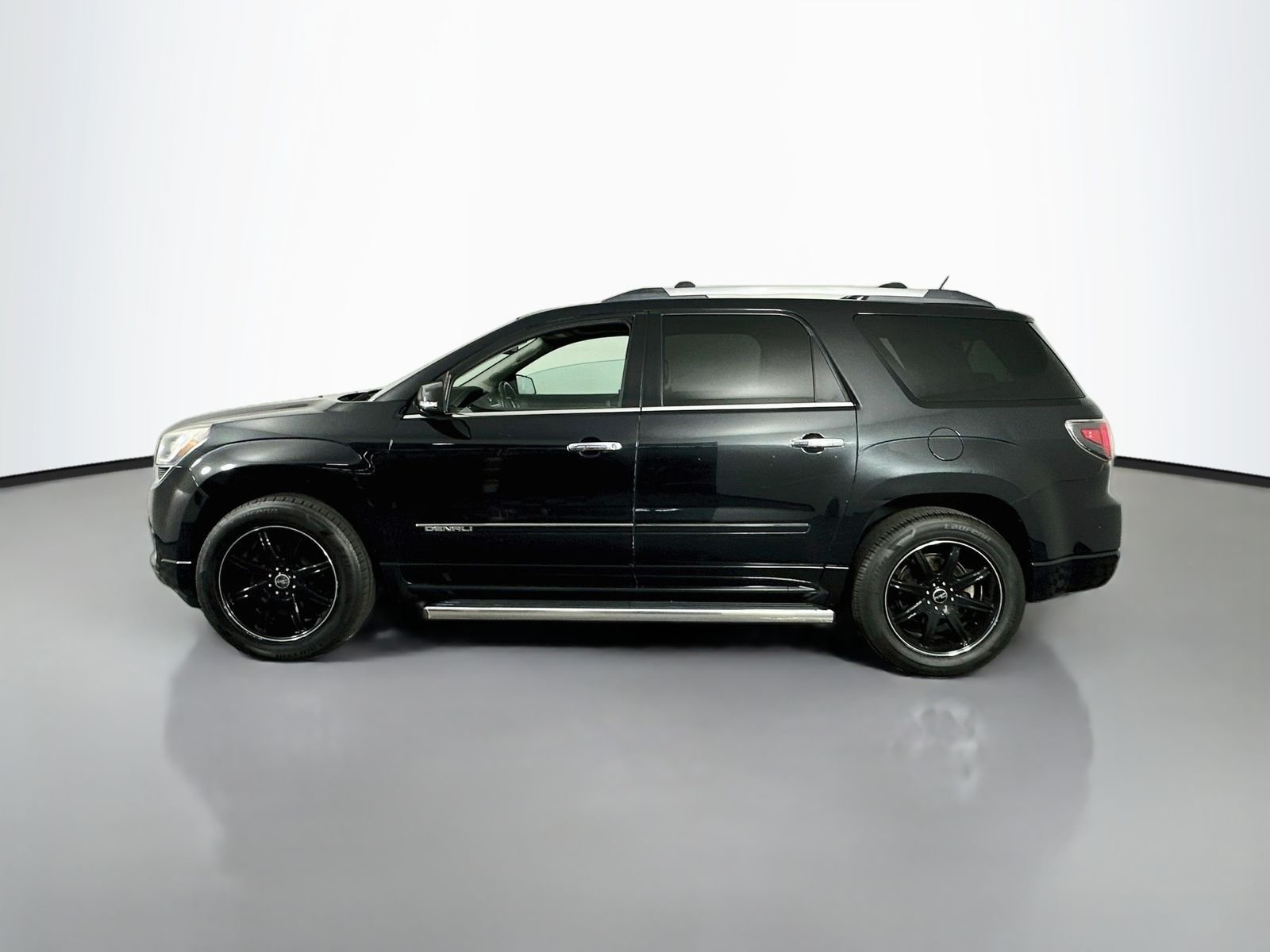 Used 2015 Carbon Black Metallic GMC Denali image 5