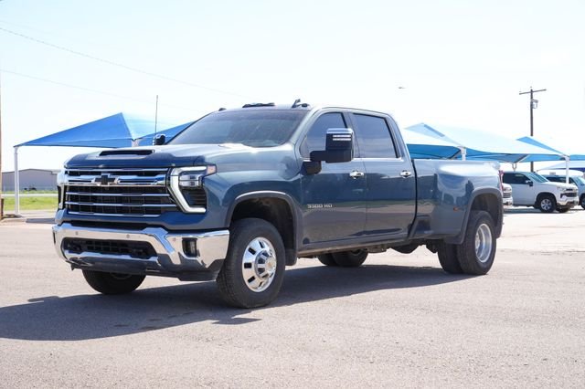 Used 2025 Blue Chevrolet LTZ image 7
