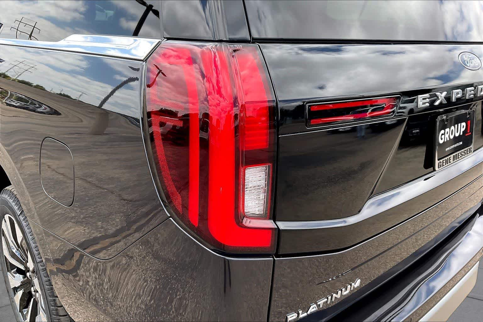 New 2026 Dark Matter Gray Metallic Ford MAX Platinum® image 14