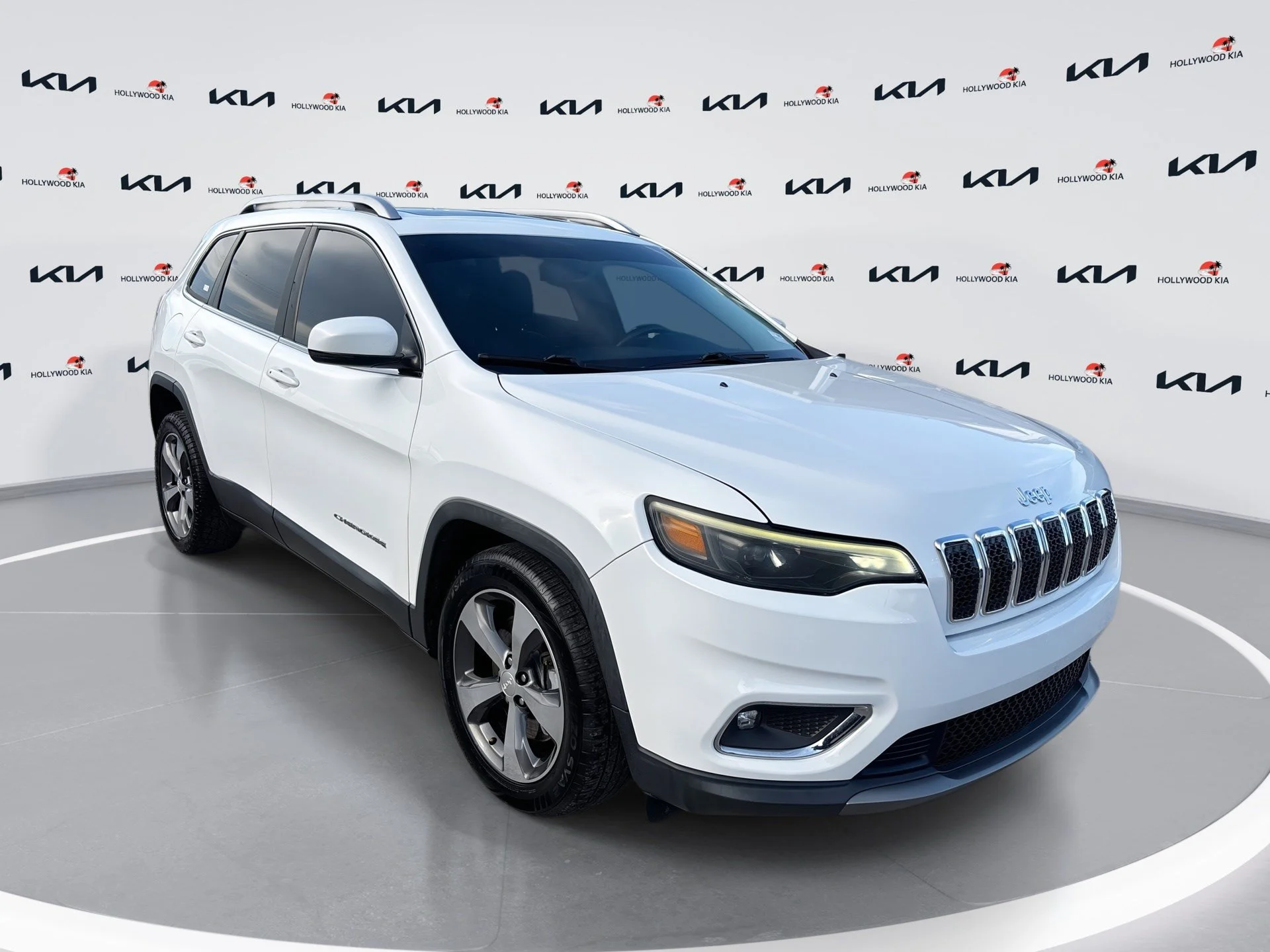 Used 2019 Bright White Clearcoat Jeep Limited image 1
