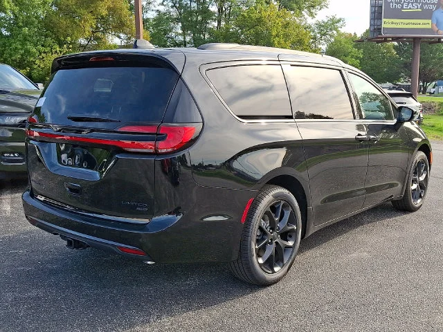 New 2027 Black Chrysler Limited image 5