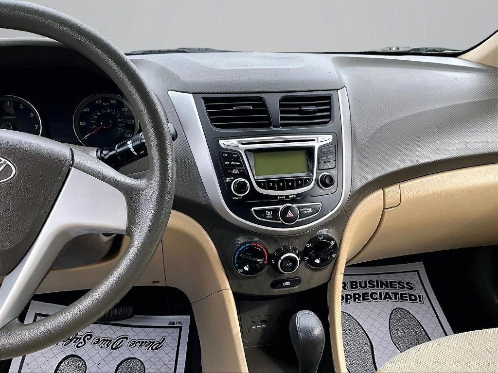 Used 2012 Brown Hyundai GLS image 7
