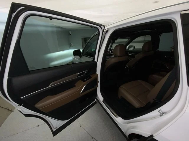 Used 2021 White Kia SX image 23