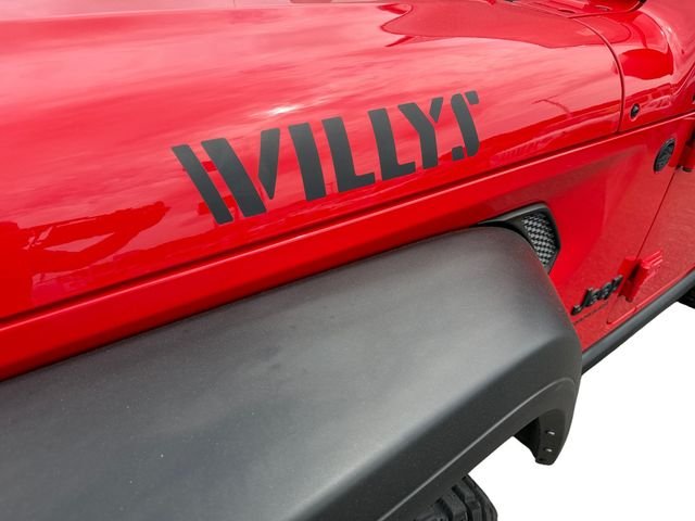 Used 2022 Red Jeep  image 11