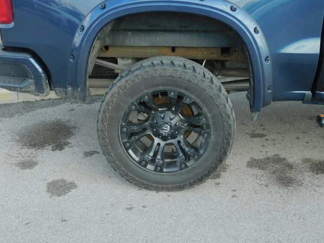 Certified Used 2020 Blue Chevrolet RST image 33