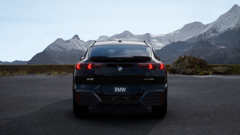 New 2026 Black Sapphire Metallic BMW xDrive28i image 31