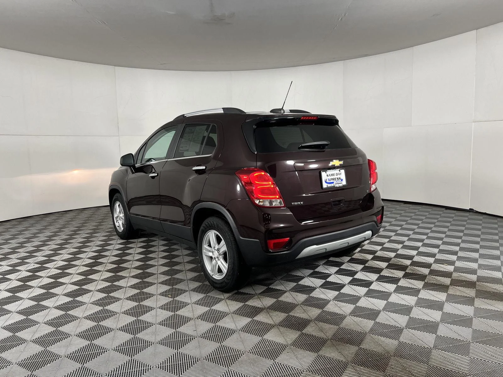 Used 2020 BLACK CHERRY METALLIC Chevrolet LT image 19