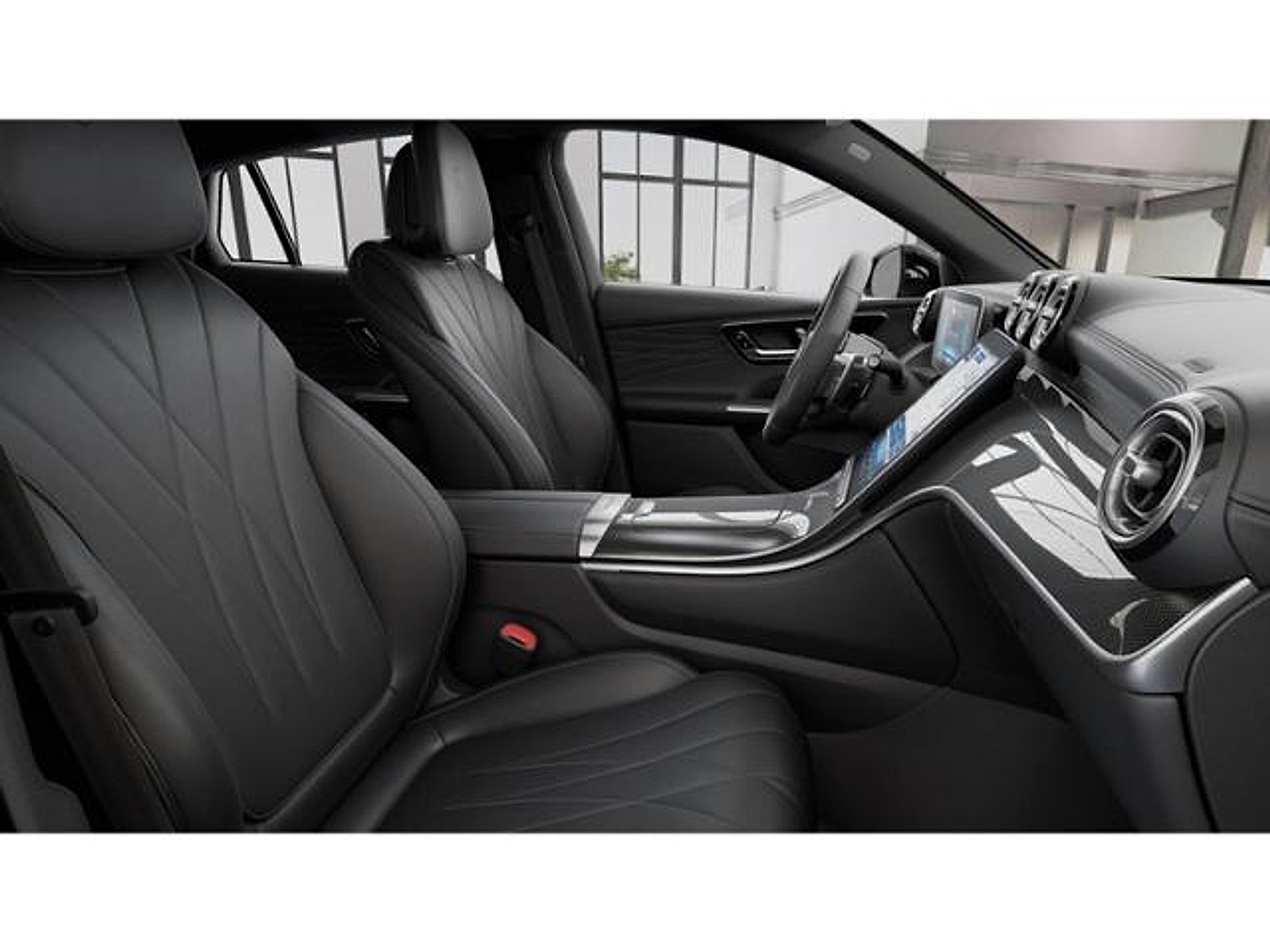 New 2027 MANUFAKTUR Cirrus Silver Magno Mercedes-Benz AMG® GLC 53 image 4