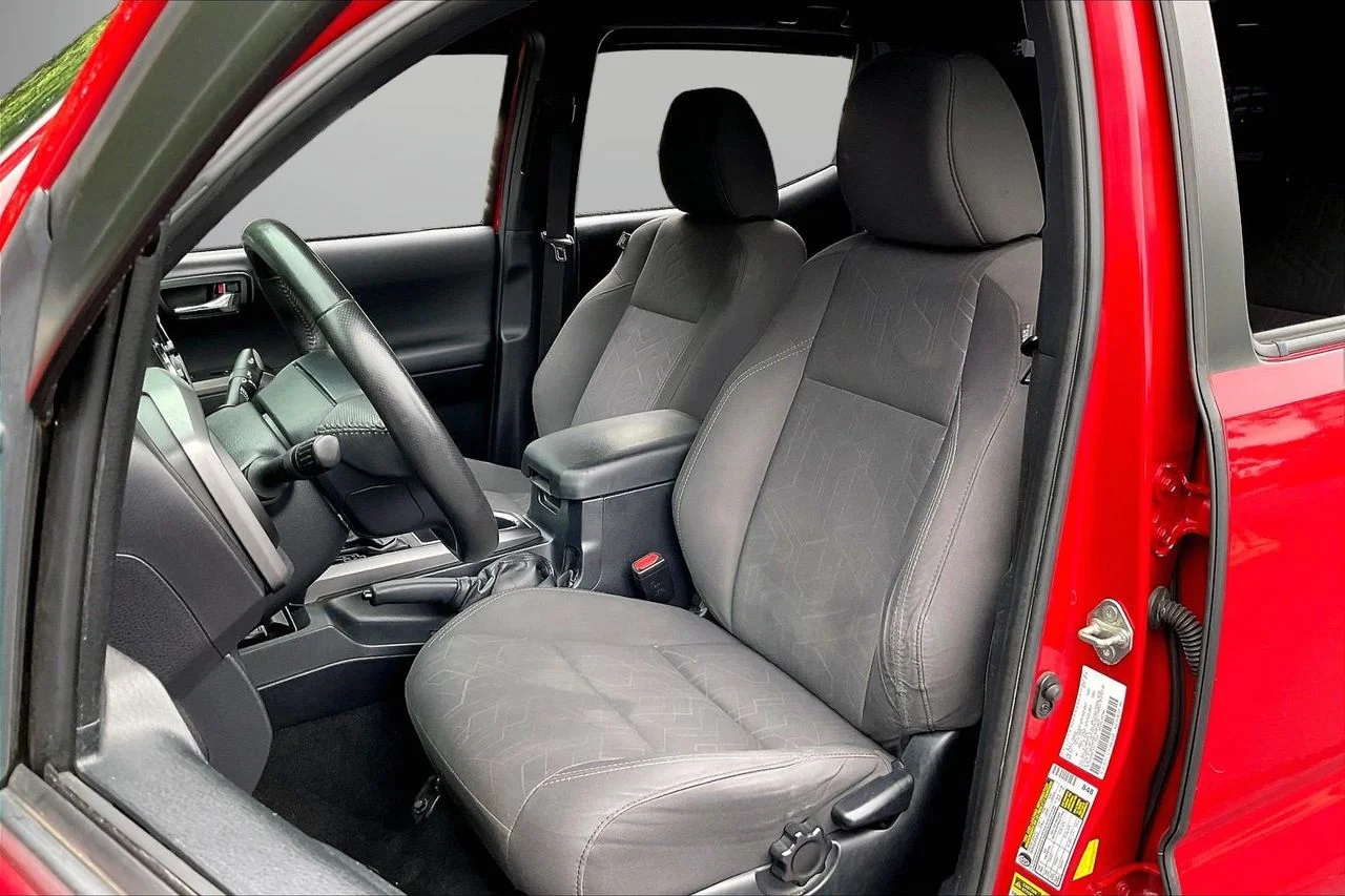 Used 2017 Red Toyota SR image 20