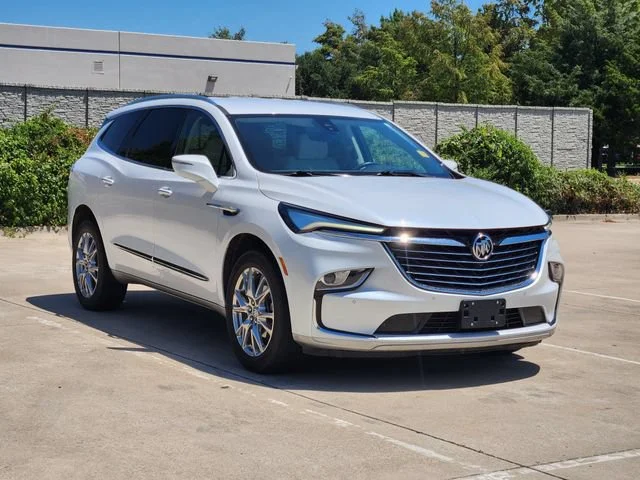 Used 2023 White Frost Tricoat Buick Premium image 5