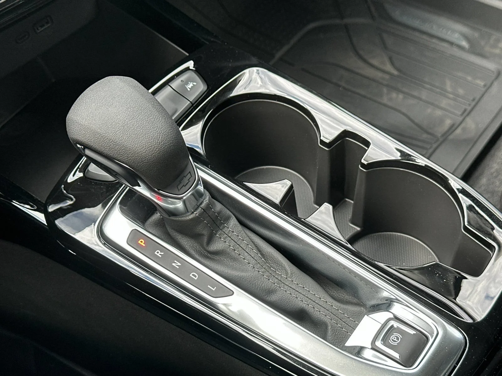 New 2026 Sterling Gray Metallic Chevrolet ACTIV image 21
