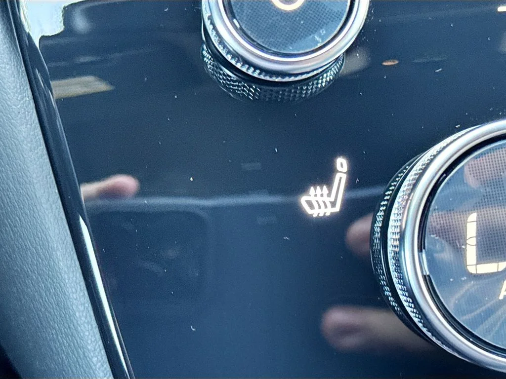 New 2027 GRAPHITE SHADOW INFINITI Luxe AWD image 20