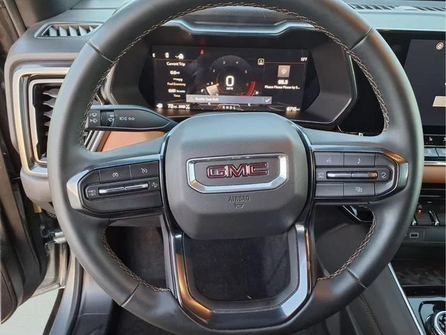 Used 2025 Silver GMC AT4 image 24