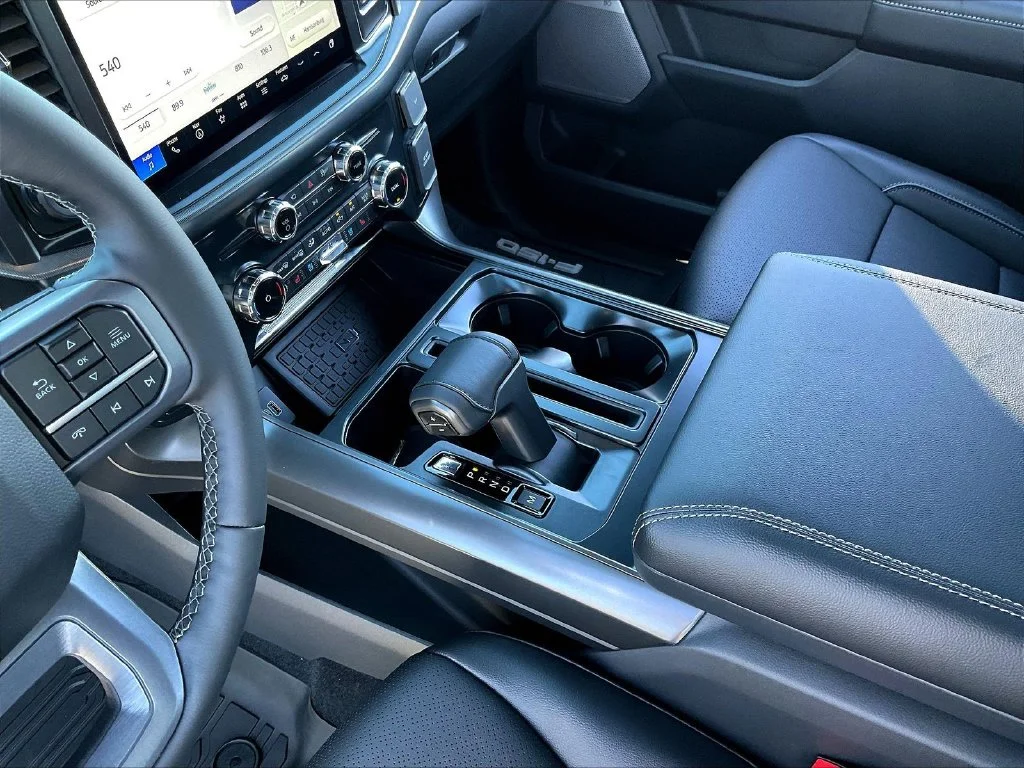 New 2026 Avalanche Ford Lariat® image 28