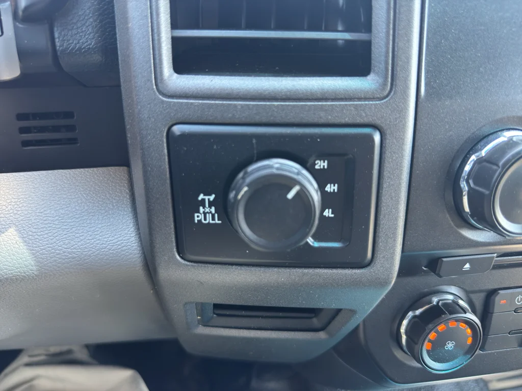 Used 2017 Shadow Black Ford XL image 33
