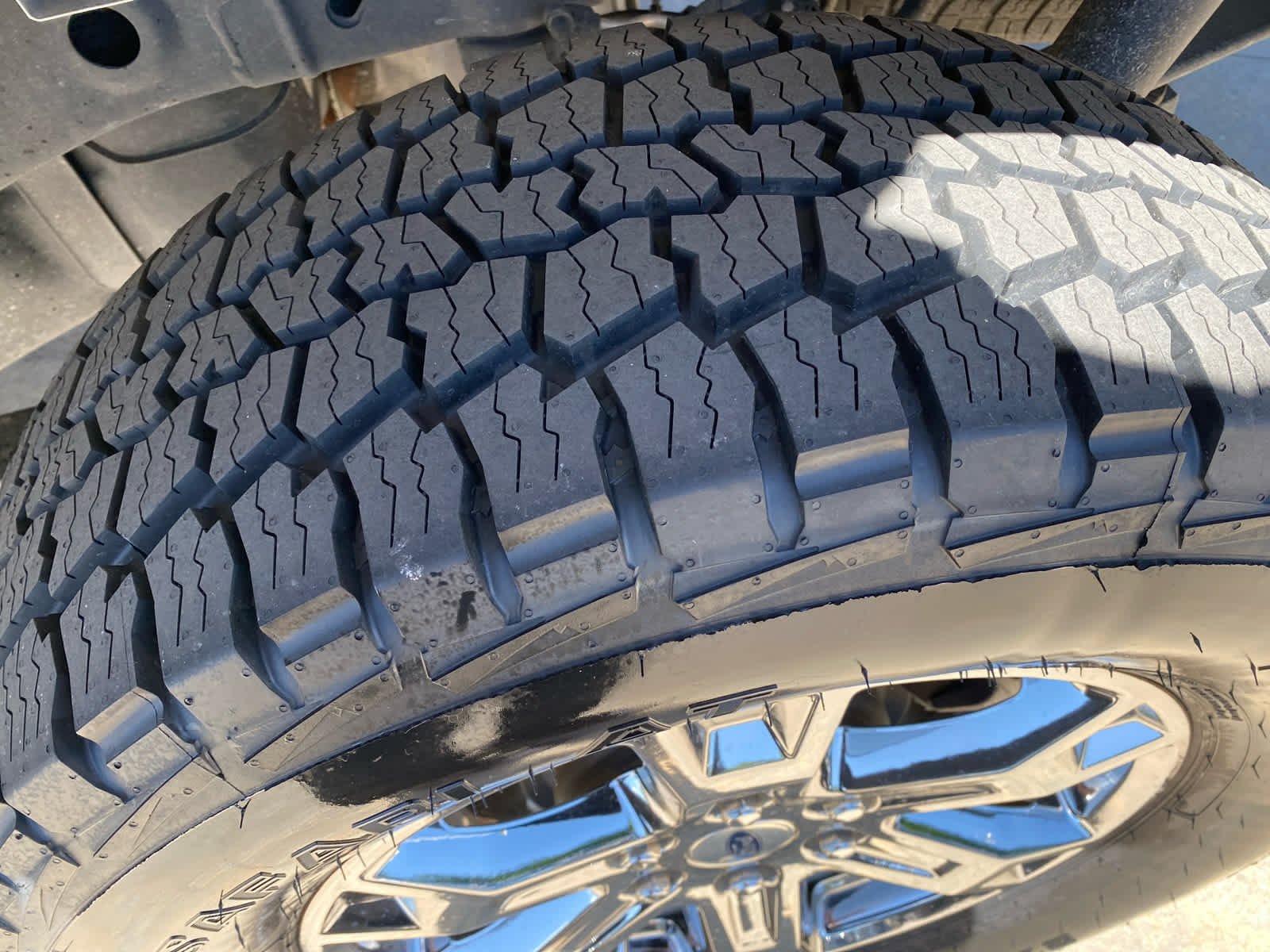 Used 2023  Ford XL image 23