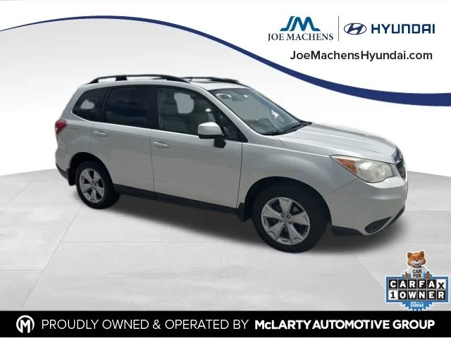 Used 2014 White Subaru 2.5i Premium image 3
