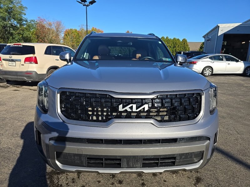 Used 2023 Silver Kia EX X-Line image 2