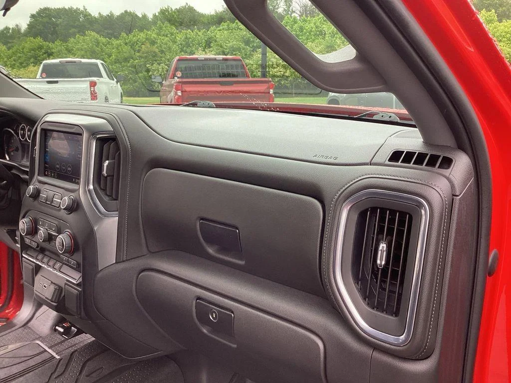 Used 2022 Red Hot Chevrolet RST image 16