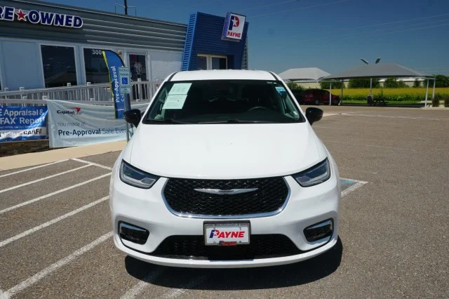 Used 2024 Bright White Clearcoat Chrysler Touring L image 2