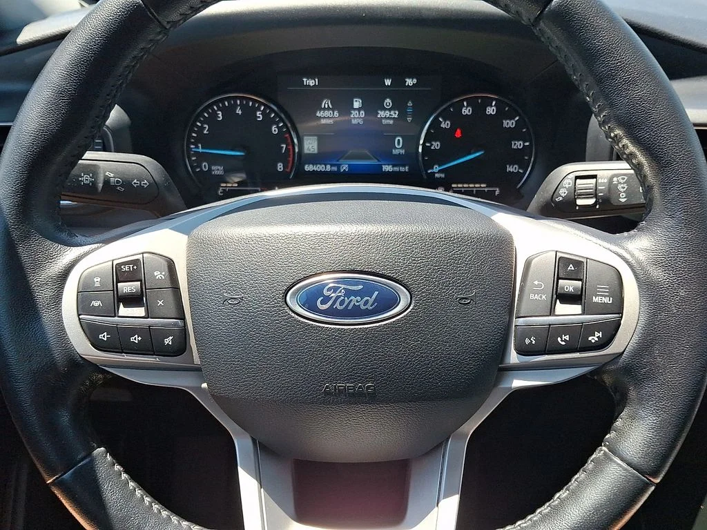 Certified Used 2021 Black Metallic Ford XLT image 21